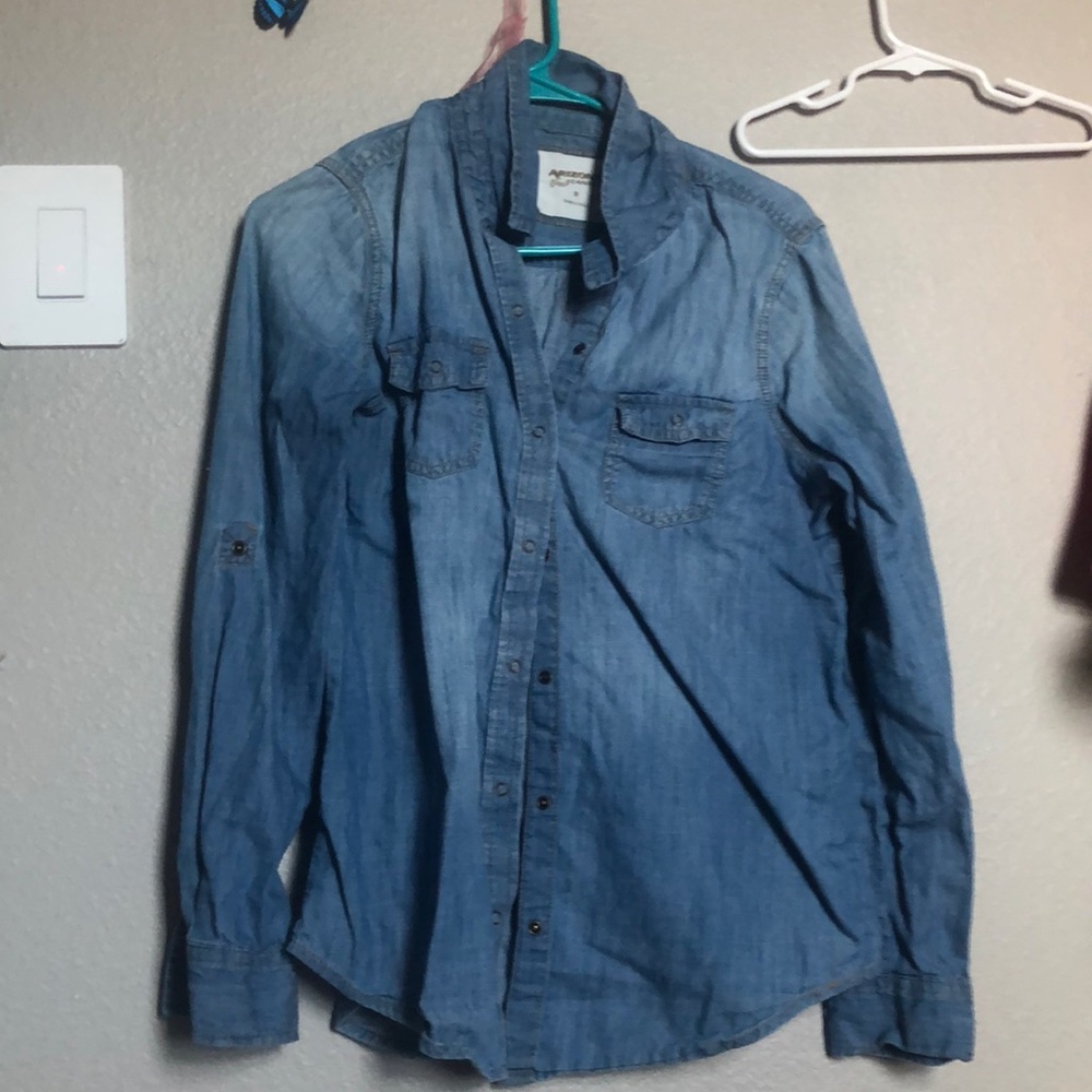Lightweight jean shirt